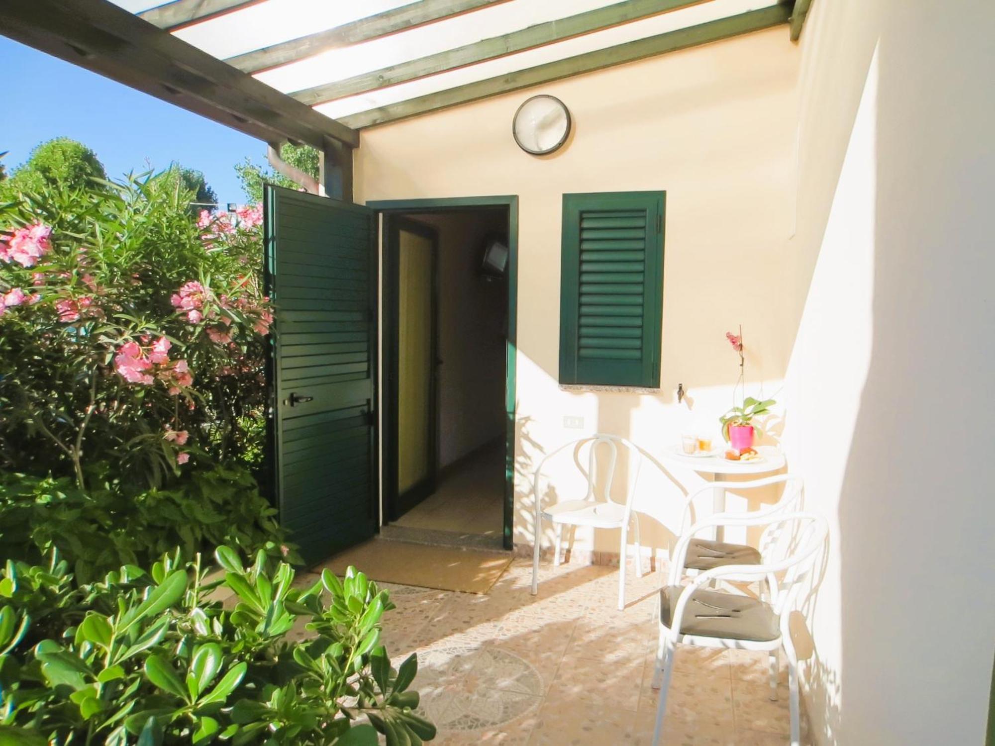 Hotel Etna - Nuova Gestione Romagnola All-Inclusive Spiaggia Parcheggio Riccione Exteriör bild