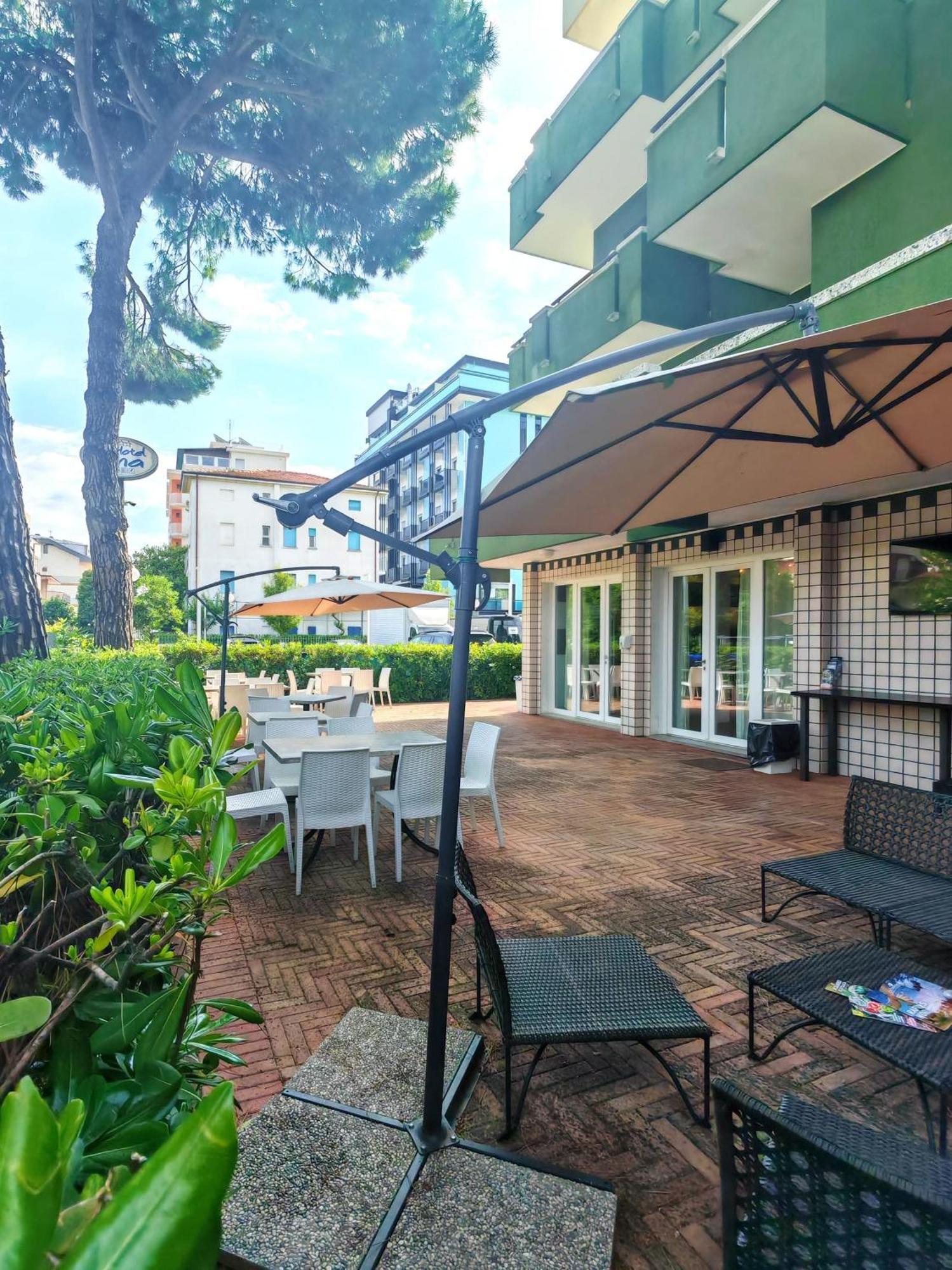 Hotel Etna - Nuova Gestione Romagnola All-Inclusive Spiaggia Parcheggio Riccione Exteriör bild