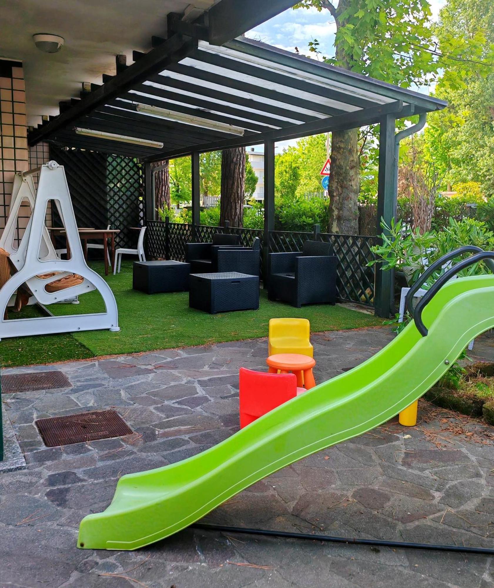 Hotel Etna - Nuova Gestione Romagnola All-Inclusive Spiaggia Parcheggio Riccione Exteriör bild