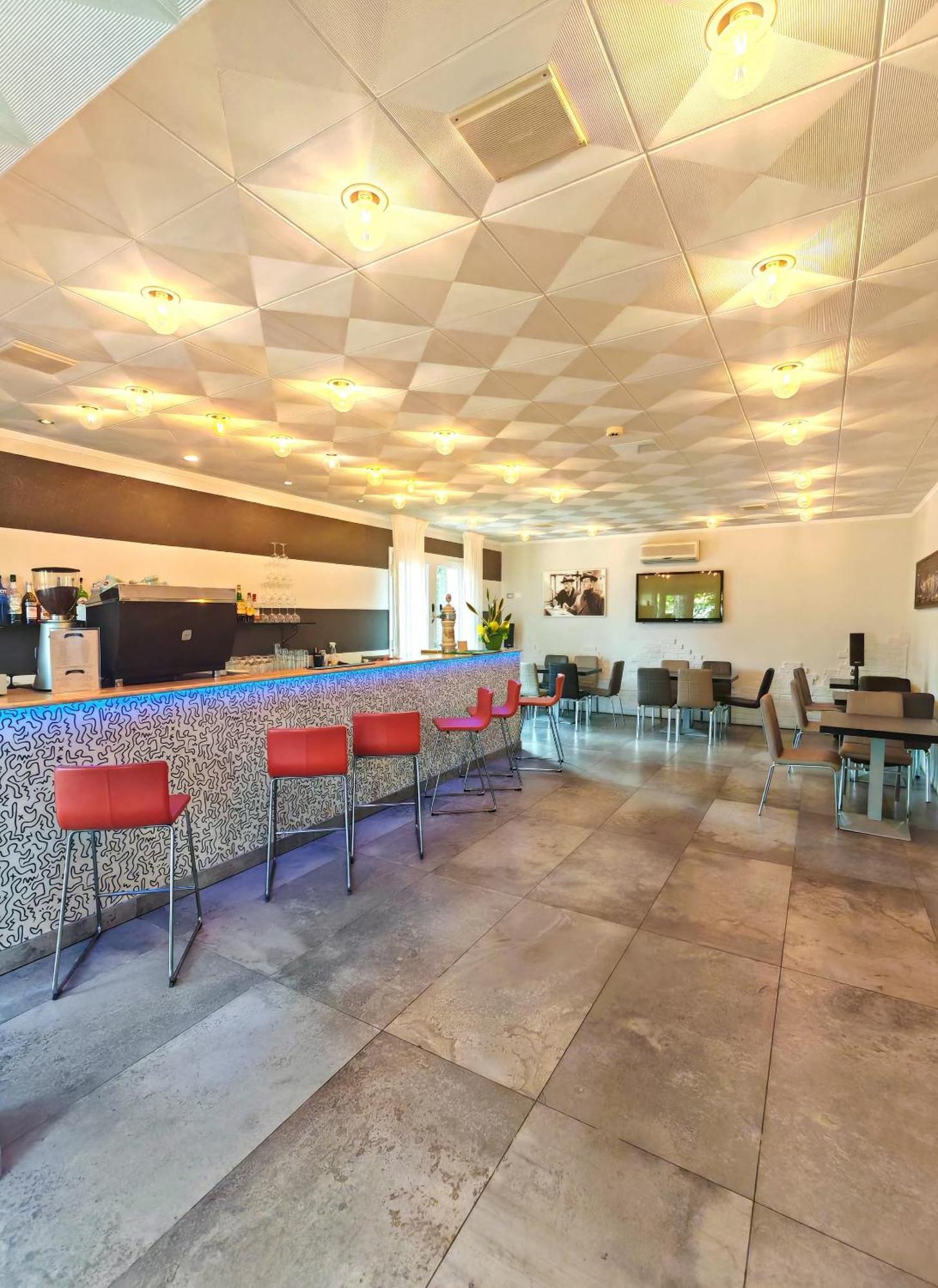 Hotel Etna - Nuova Gestione Romagnola All-Inclusive Spiaggia Parcheggio Riccione Exteriör bild