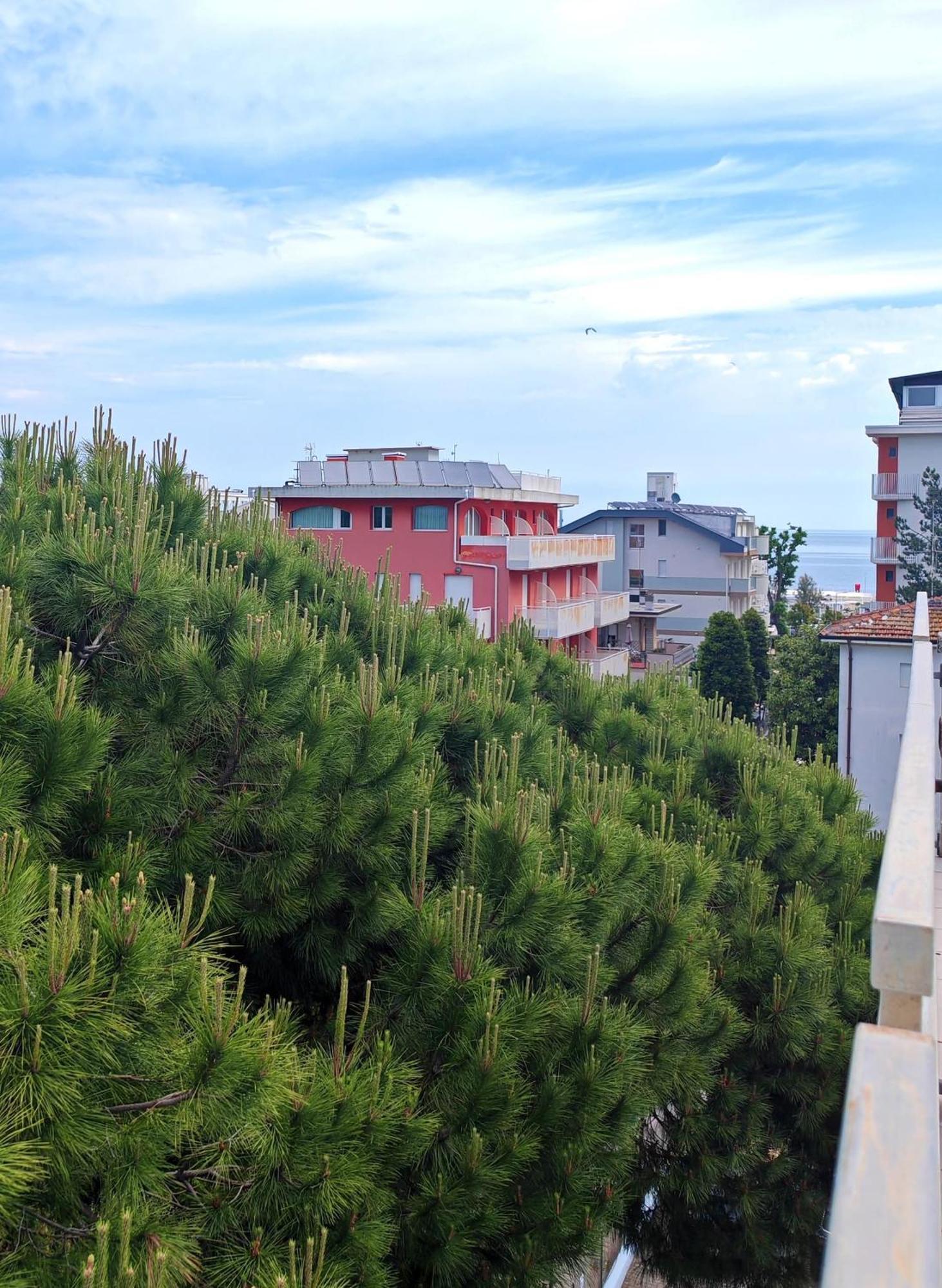 Hotel Etna - Nuova Gestione Romagnola All-Inclusive Spiaggia Parcheggio Riccione Exteriör bild