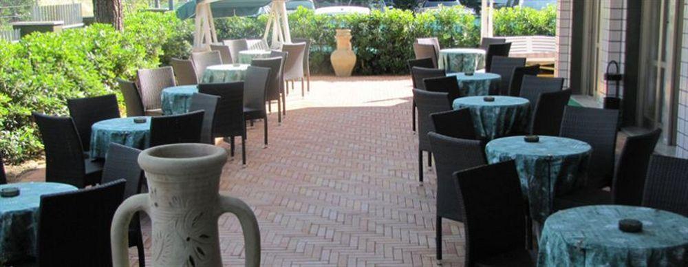 Hotel Etna - Nuova Gestione Romagnola All-Inclusive Spiaggia Parcheggio Riccione Exteriör bild