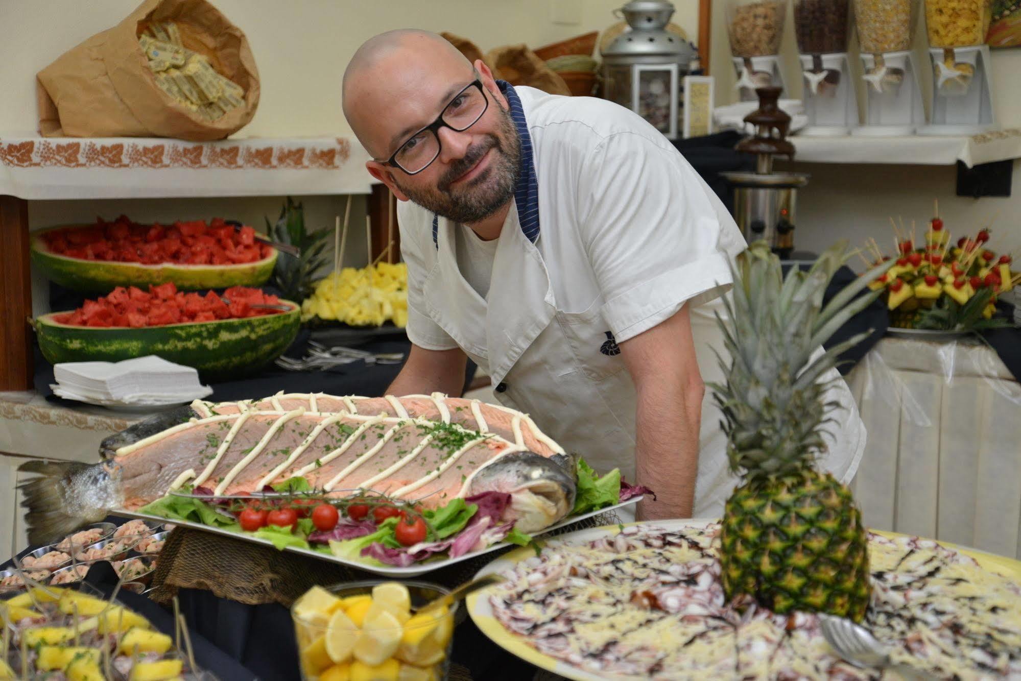 Hotel Etna - Nuova Gestione Romagnola All-Inclusive Spiaggia Parcheggio Riccione Exteriör bild