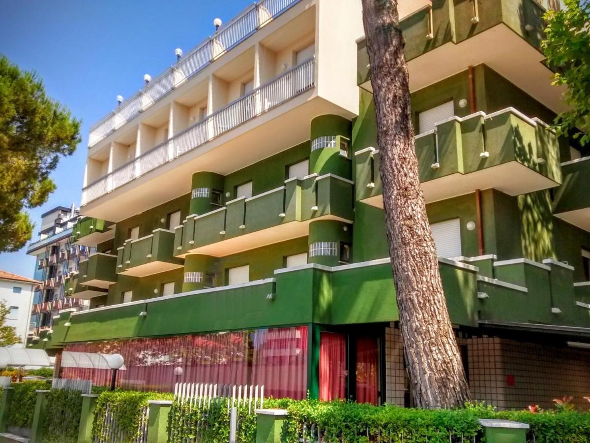 Hotel Etna - Nuova Gestione Romagnola All-Inclusive Spiaggia Parcheggio Riccione Exteriör bild